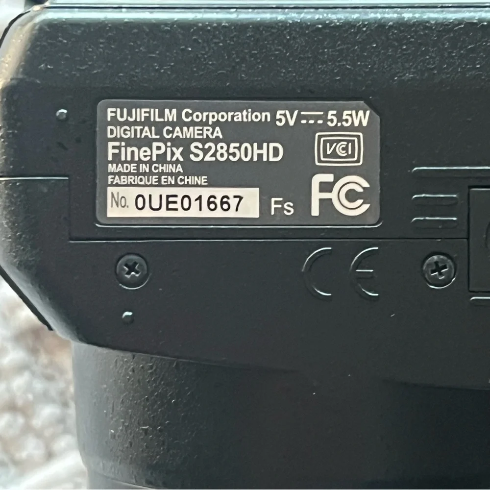 Fujifilm FinePix S2850HD digital Camera for parts